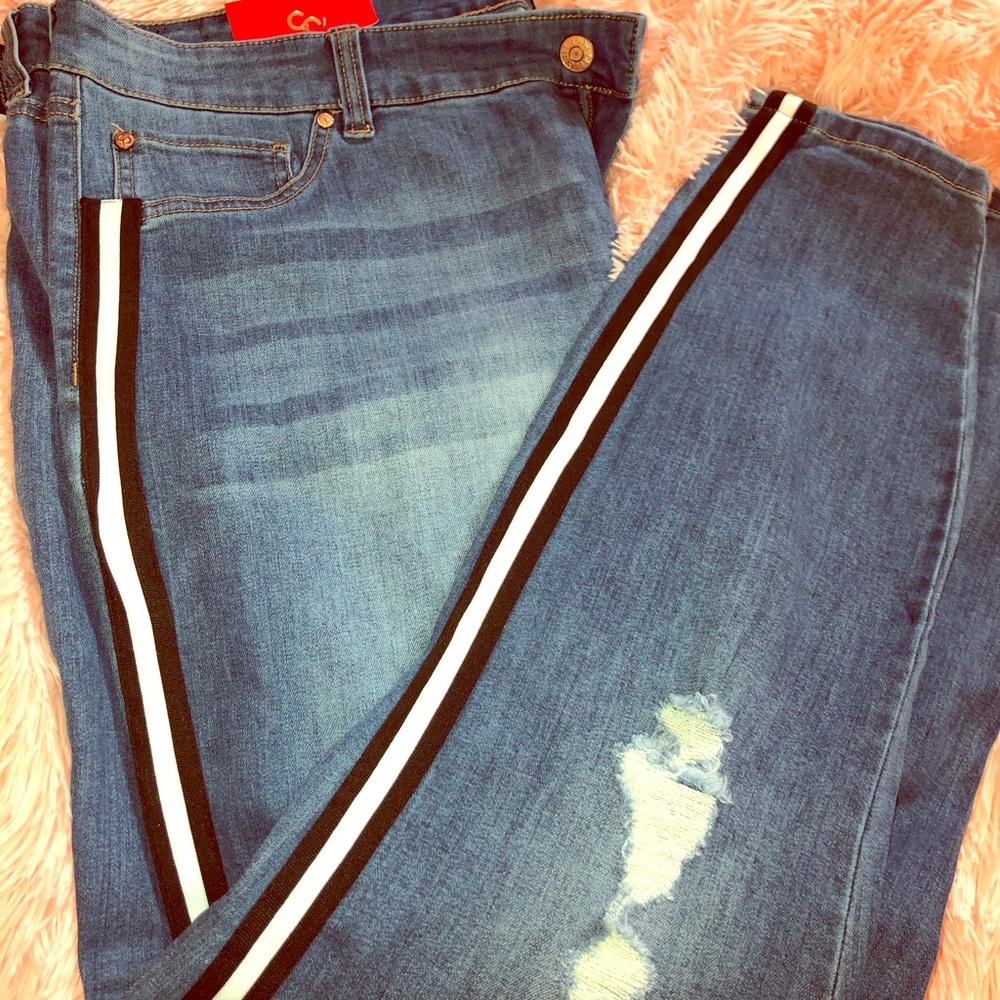 Celebrity Pink Jeans NWT